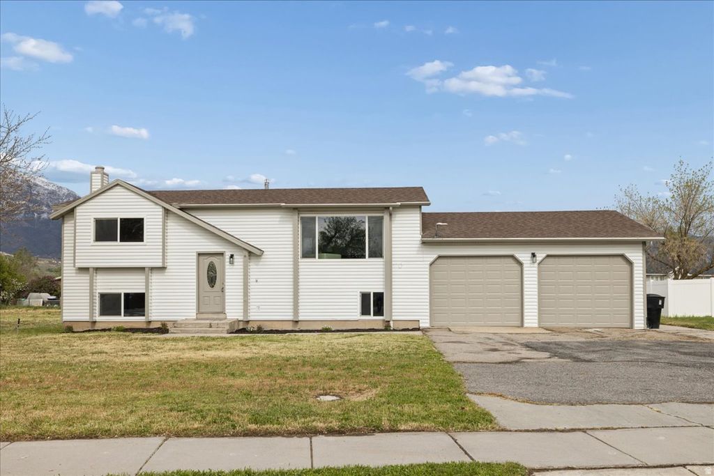 Photo of 3276 N 2700 W, Farr West, UT 84404 (MLS # 2153899)