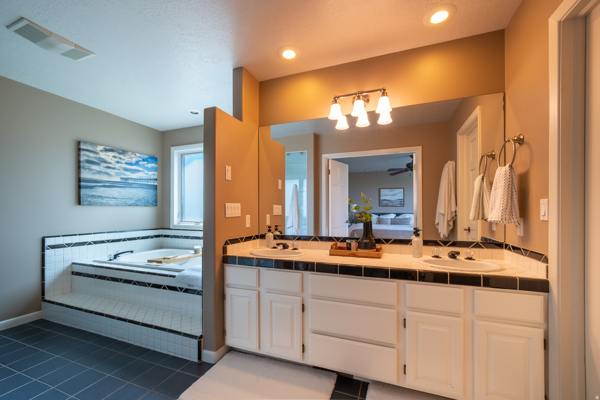 CHARENTON COVE - Residential