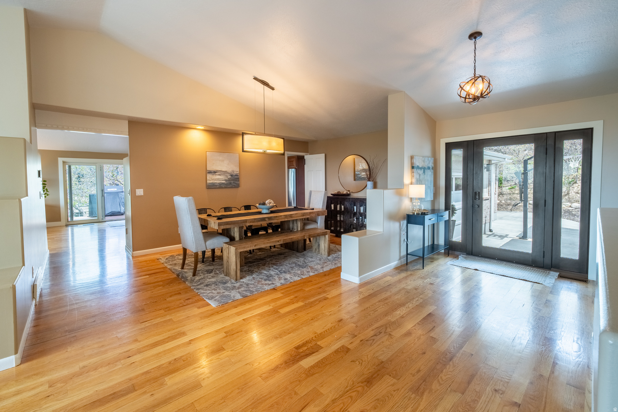 CHARENTON COVE - Residential