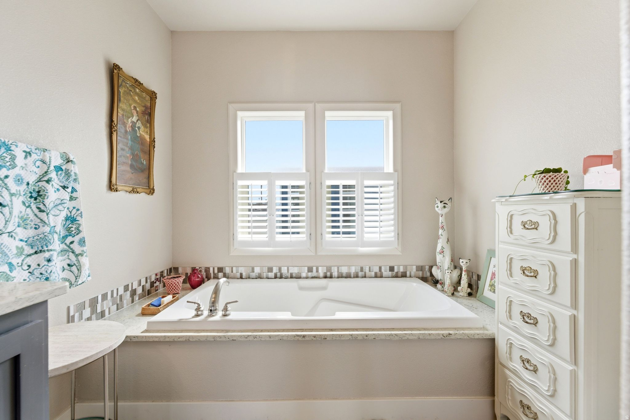 WINCHESTER ESTATES - Residential