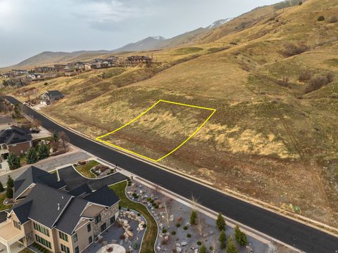 2738 N CANYON DR North Logan UT 84341