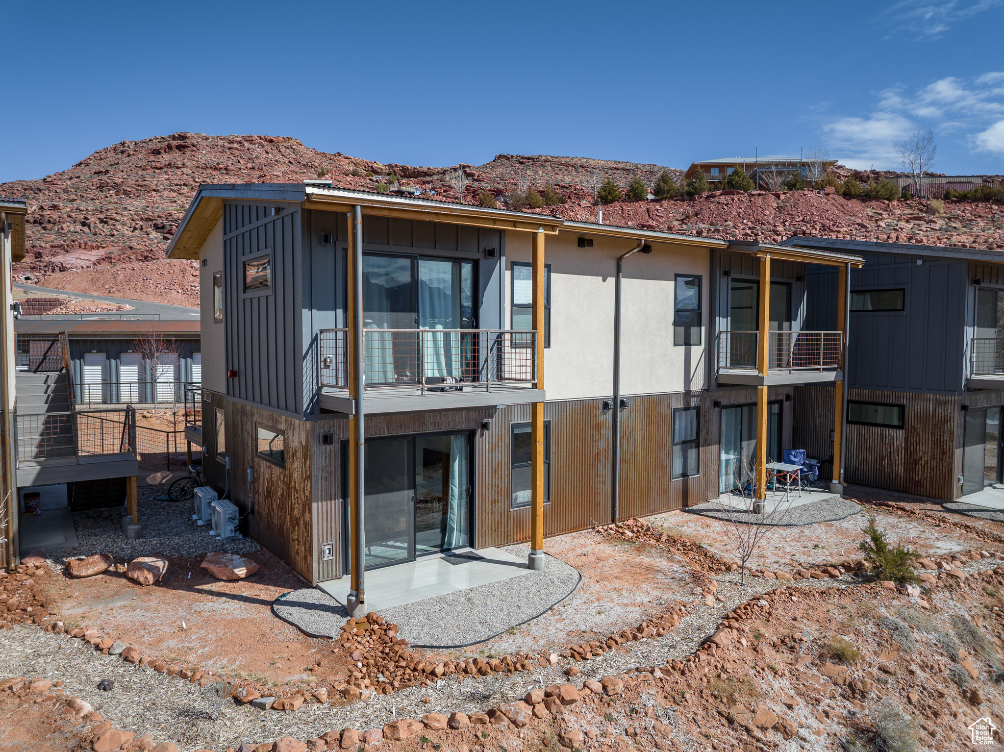 MURPHY FLATS - Residential
