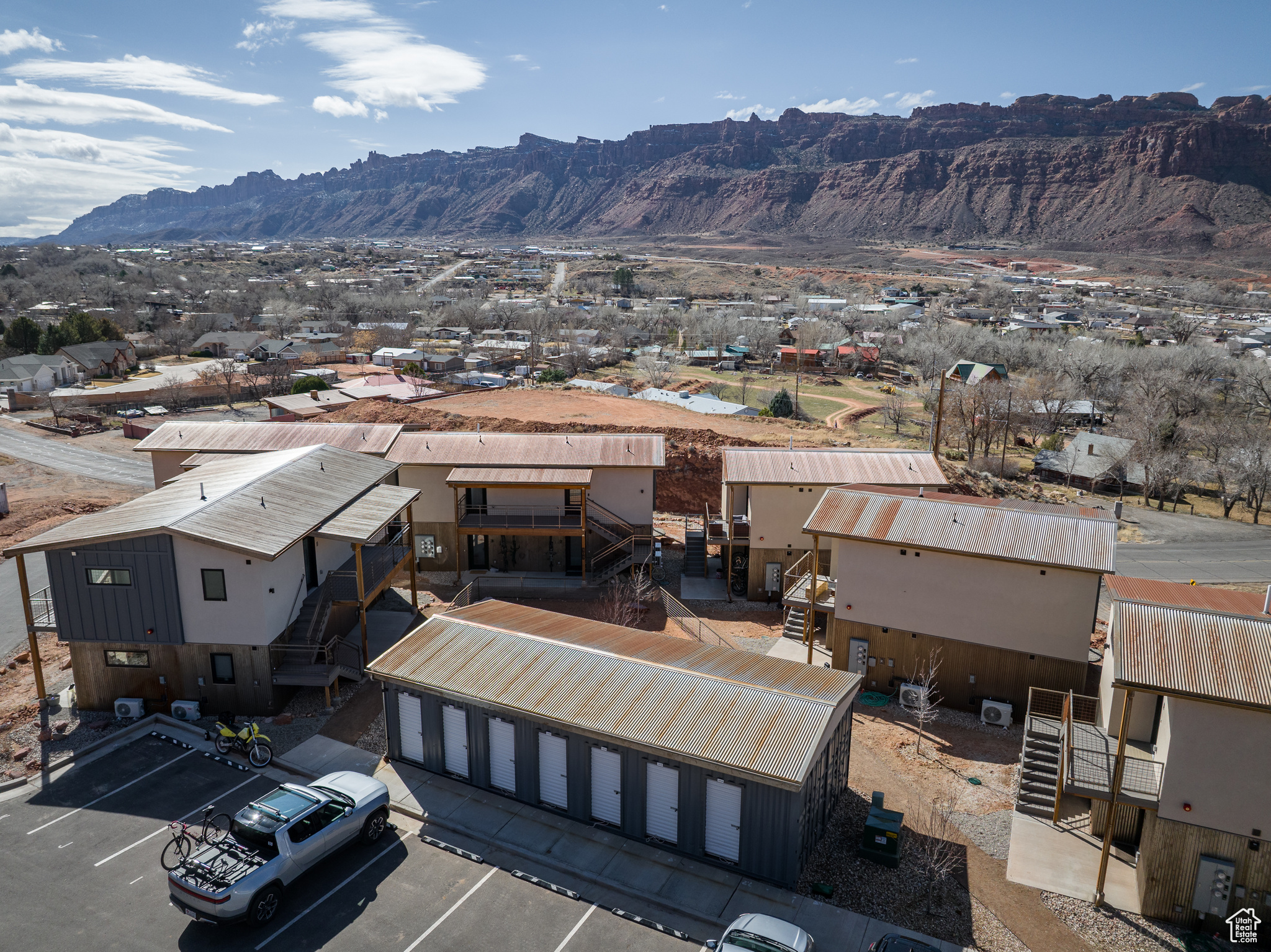 MURPHY FLATS - Residential