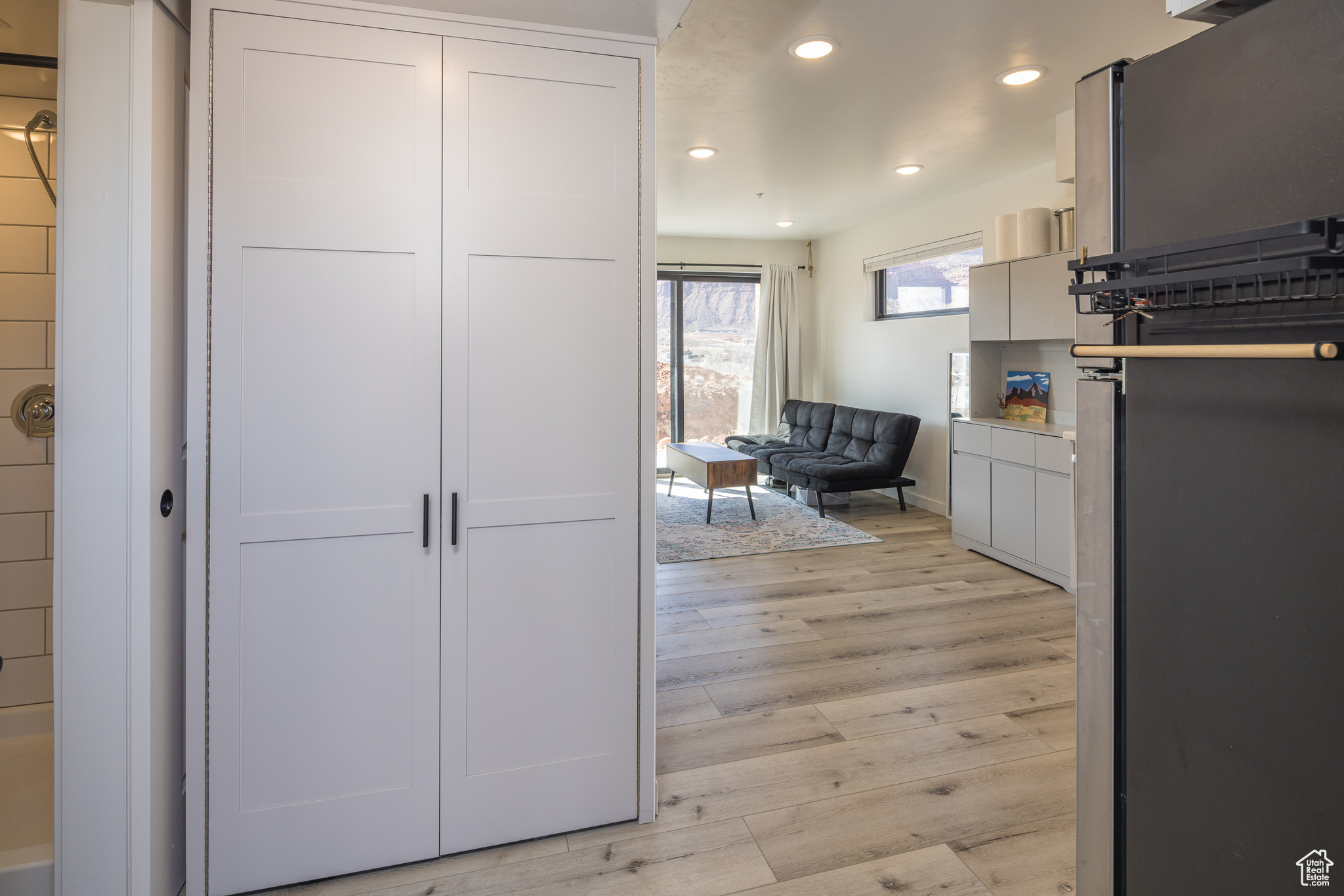 MURPHY FLATS - Residential