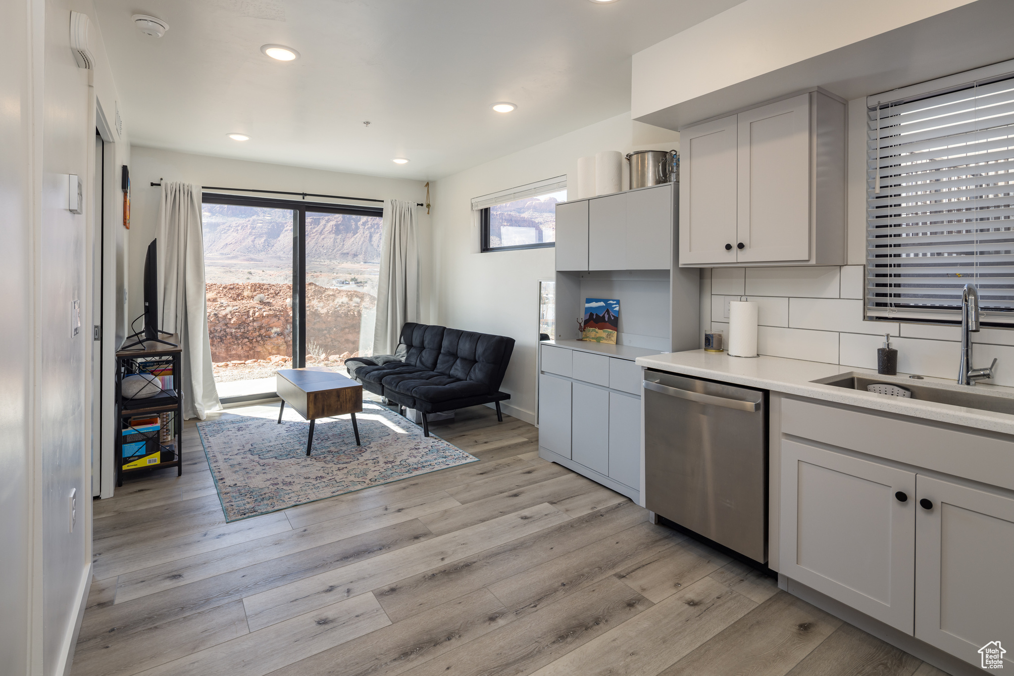 MURPHY FLATS - Residential