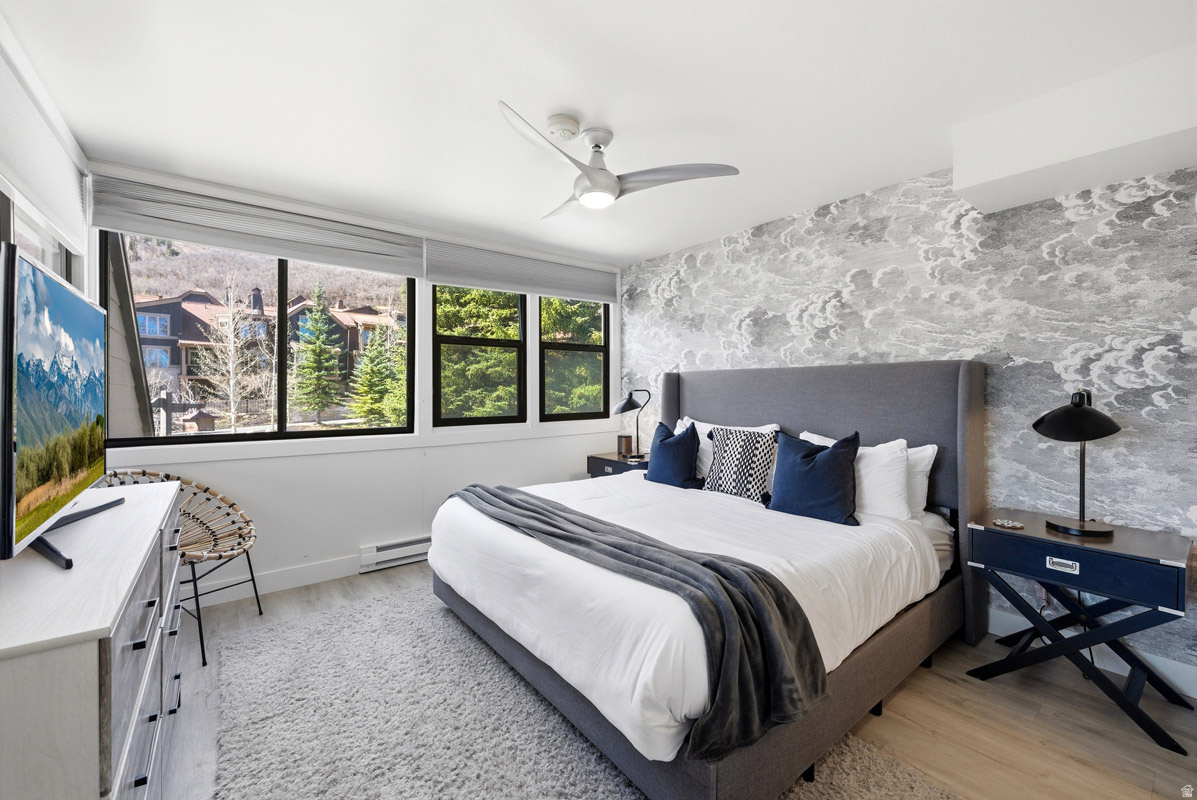 PAY DAY CONDOMINIUM - Residential