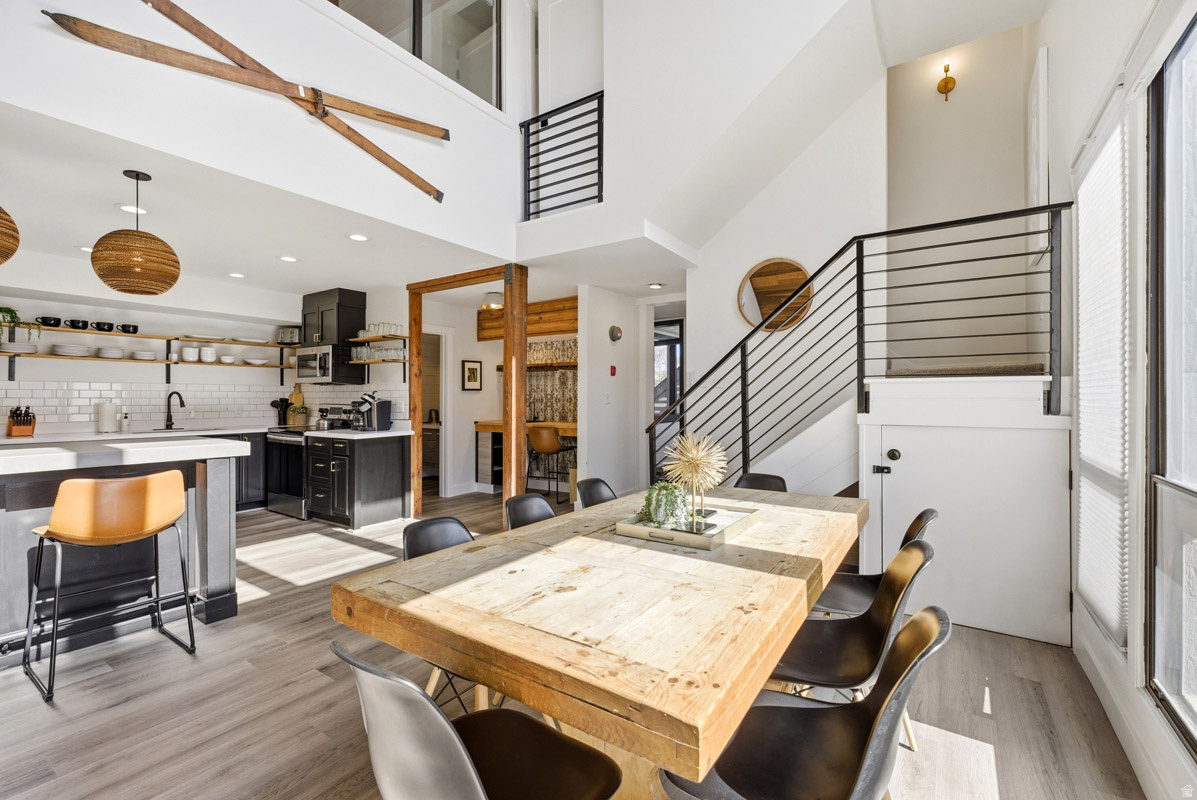 PAY DAY CONDOMINIUM - Residential