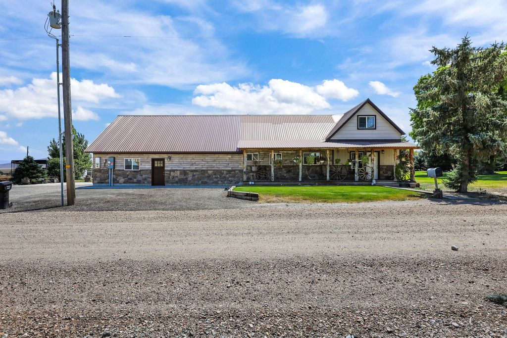 Photo for 6995 W 2200 S, Weston, ID 83286 (MLS # 2140159)