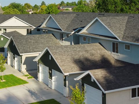 Tiny photo for 1627 N ANGEL ST, Layton, UT 84041 (MLS # 2128483)