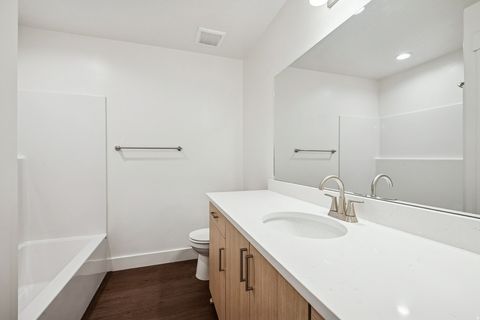 Tiny photo for 1627 N ANGEL ST, Layton, UT 84041 (MLS # 2128483)