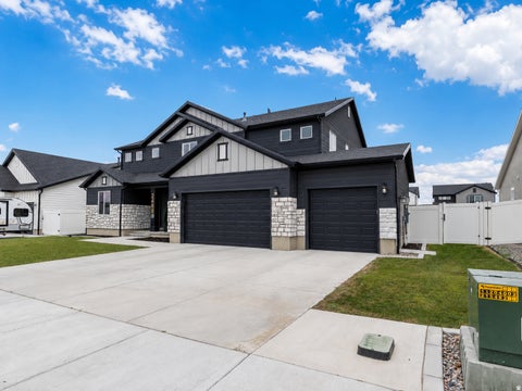 Tiny photo for 2468 W 3230 S, Syracuse, UT 84075 (MLS # 2184993)