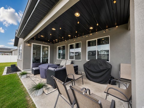 Tiny photo for 2468 W 3230 S, Syracuse, UT 84075 (MLS # 2184993)