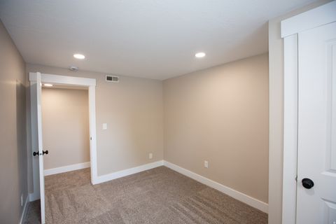 Tiny photo for 264 E 700 N, Harrisville, UT 84404 (MLS # 2139185)