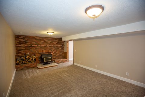 Tiny photo for 264 E 700 N, Harrisville, UT 84404 (MLS # 2139185)