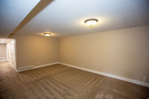 Tiny photo for 264 E 700 N, Harrisville, UT 84404 (MLS # 2139185)