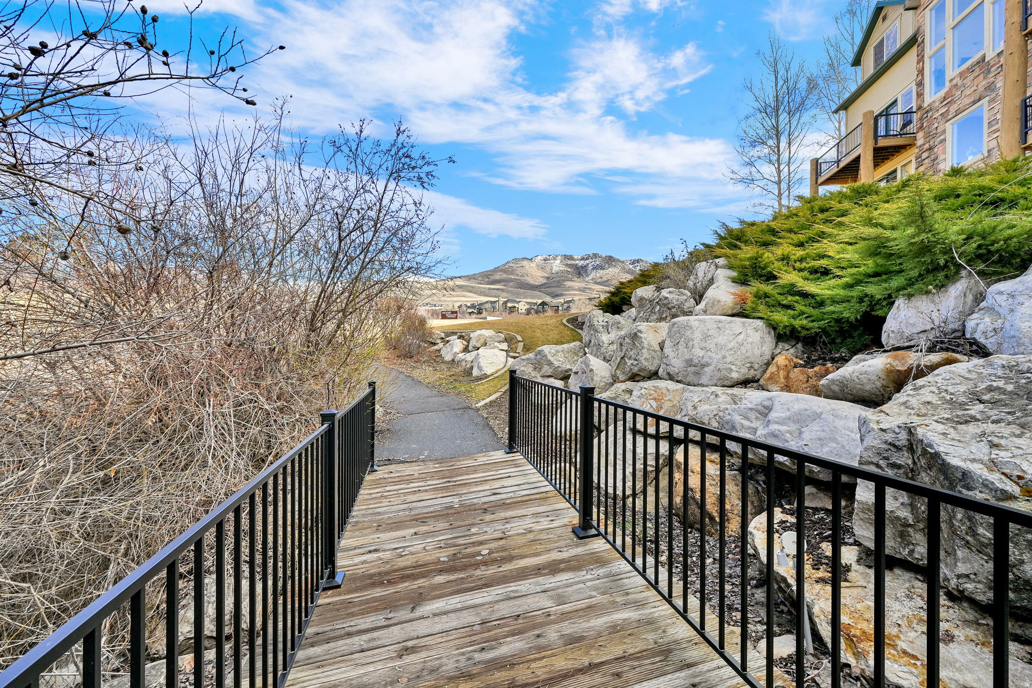 MOOSE HOLLOW - Residential