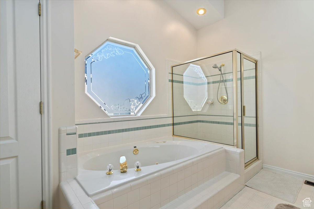 MILL HOLLOW - Residential