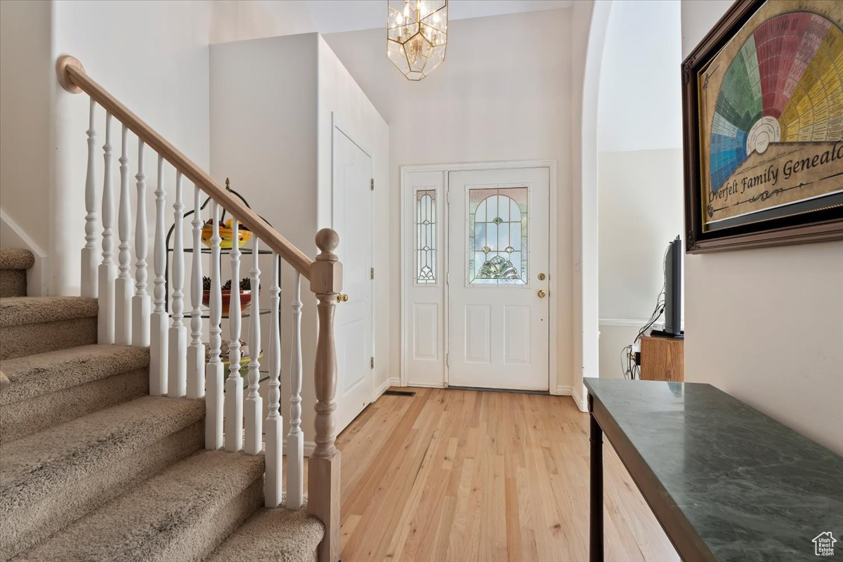 MILL HOLLOW - Residential