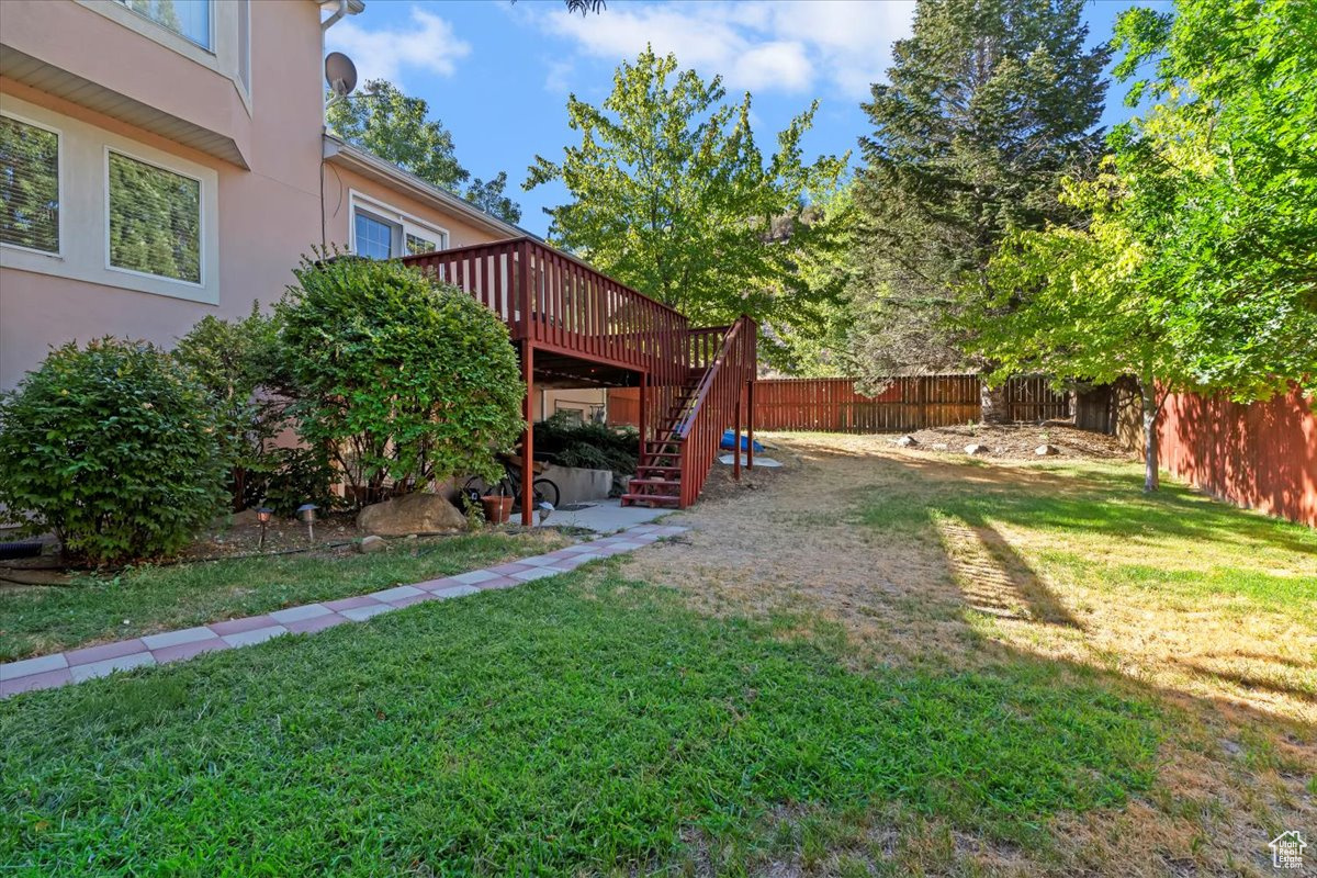 MILL HOLLOW - Residential