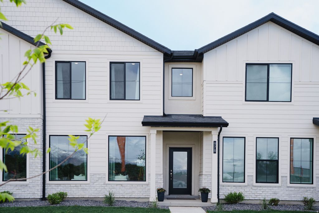 Photo of 933 S 320 E #234, Spanish Fork, UT 84660 (MLS # 2167661)