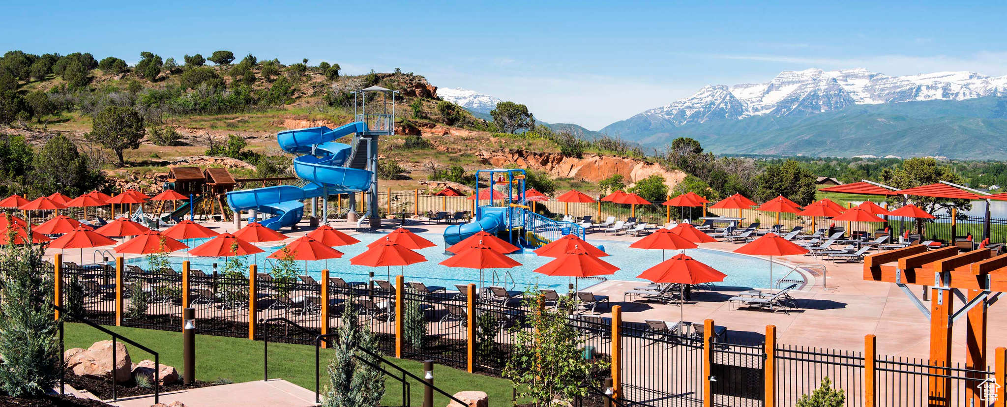 RED LEDGES - Land