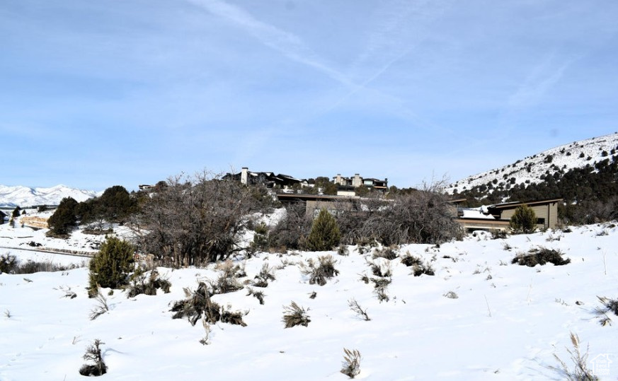 RED LEDGES - Land