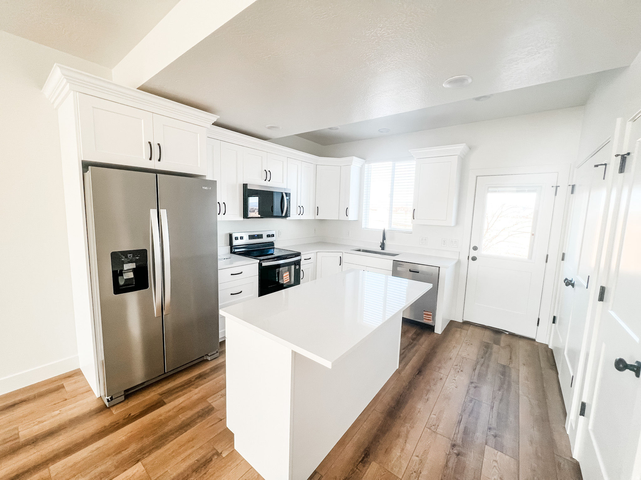 MEADOW'S EDGE - Residential