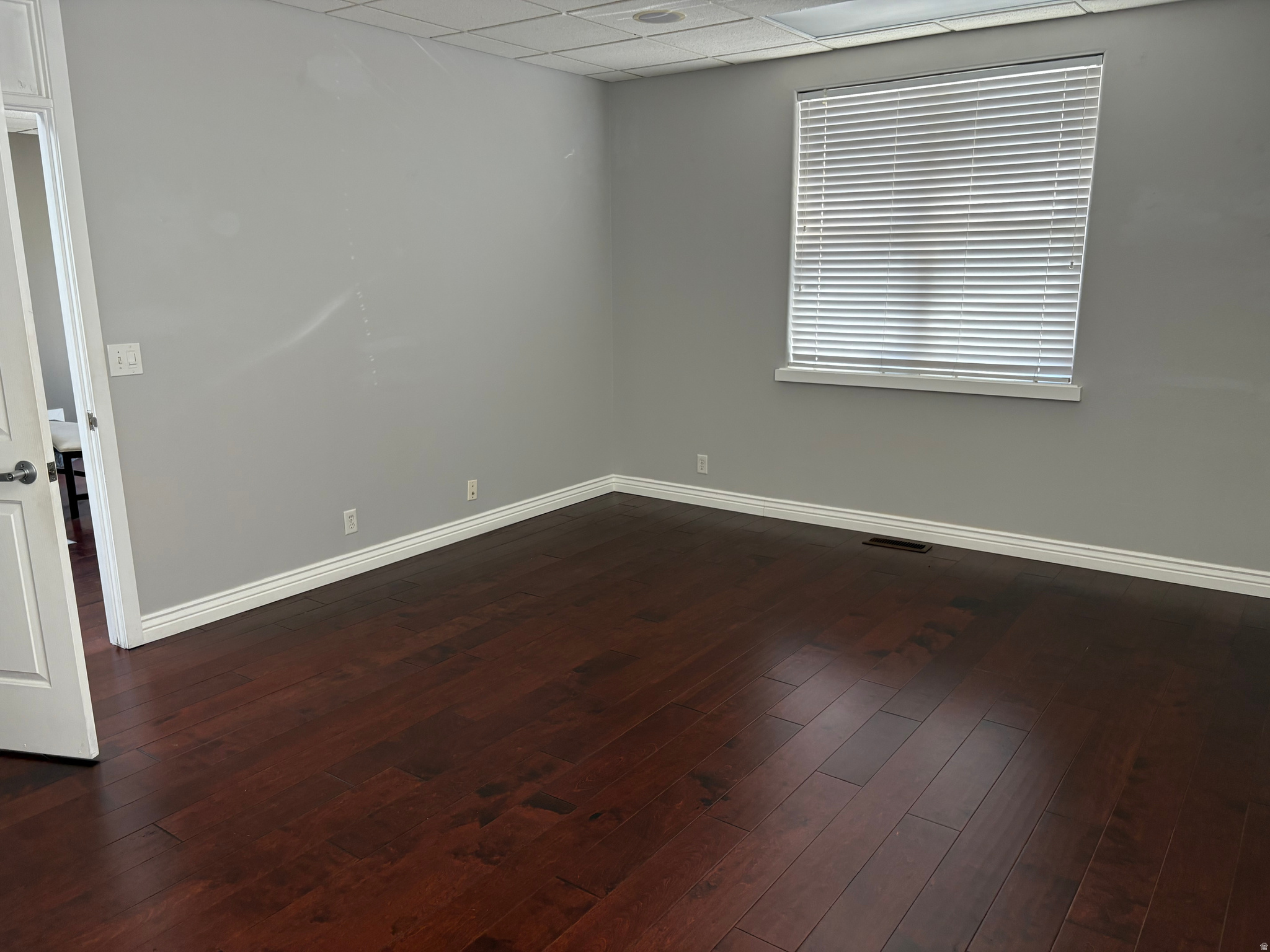 CALLOWAY COURT - Commercial Lease