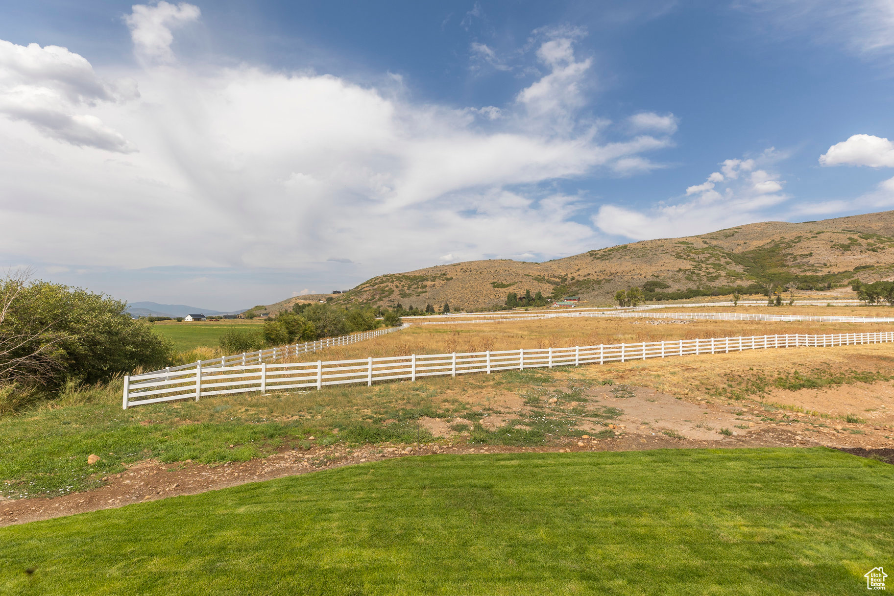 STEWART RANCHES - Residential