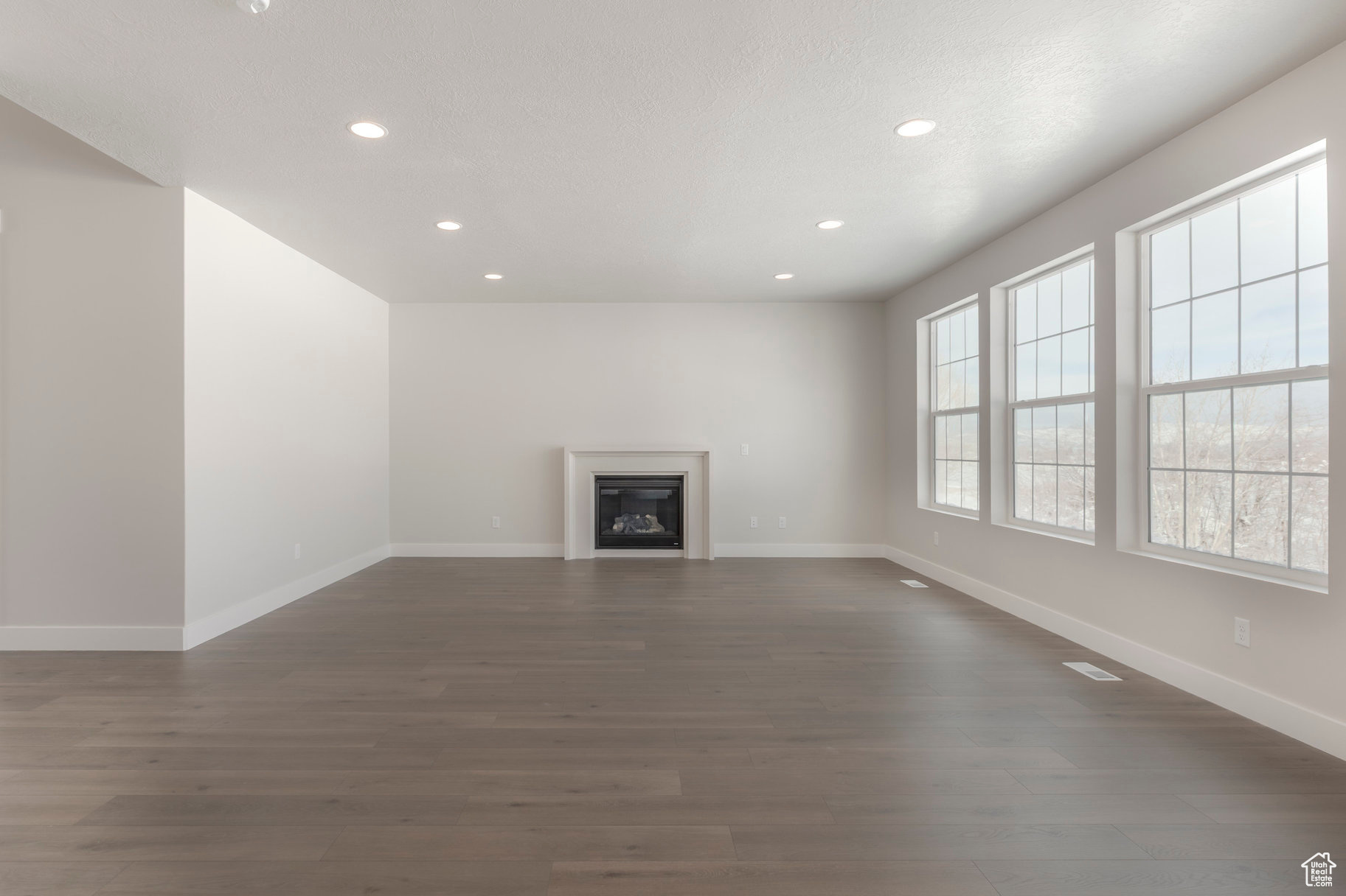 STEWART RANCHES - Residential