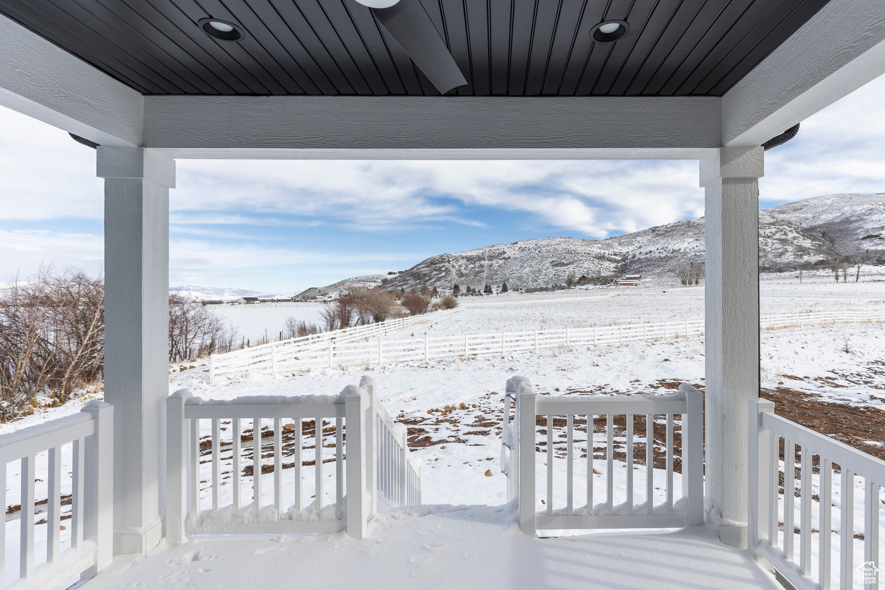 STEWART RANCHES - Residential