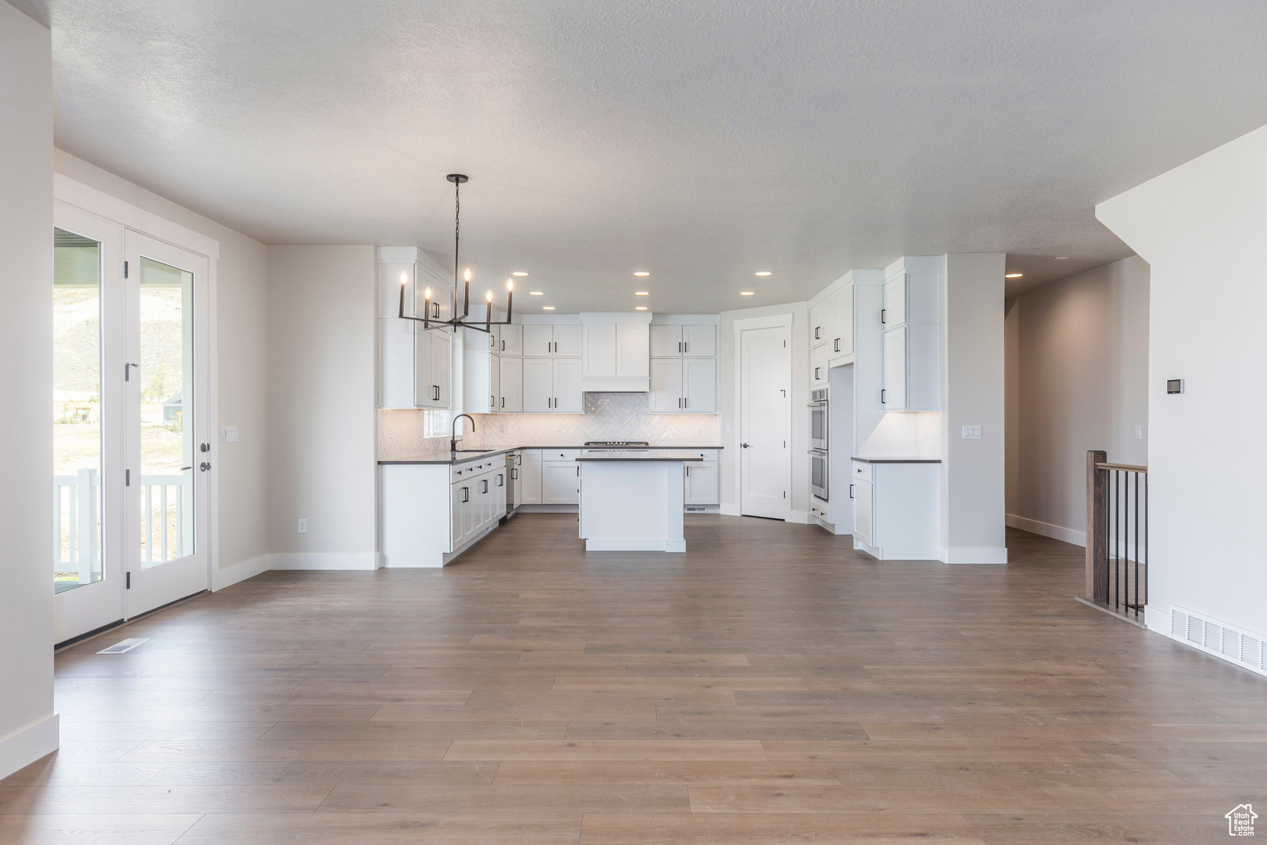 STEWART RANCHES - Residential