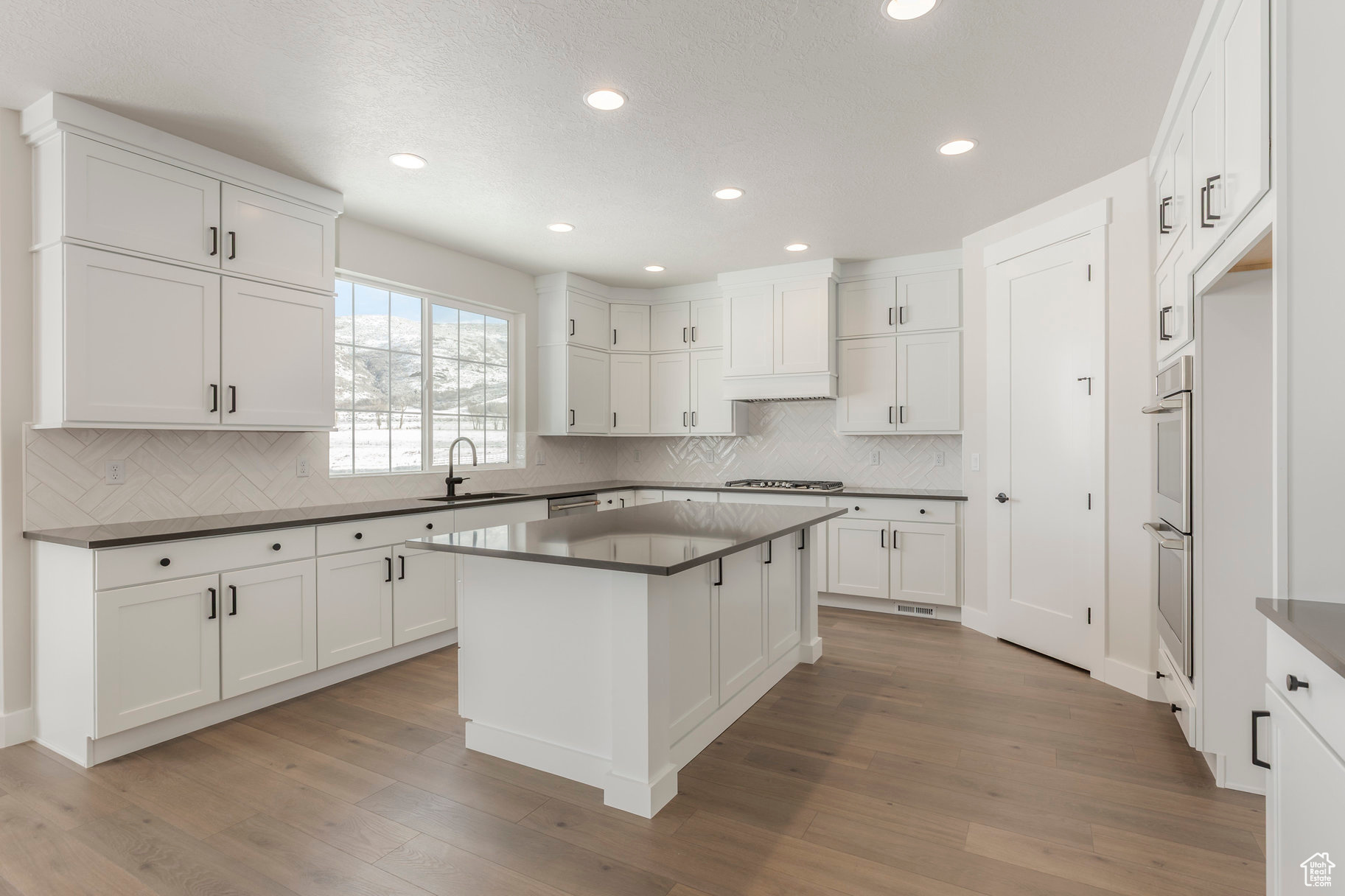 STEWART RANCHES - Residential
