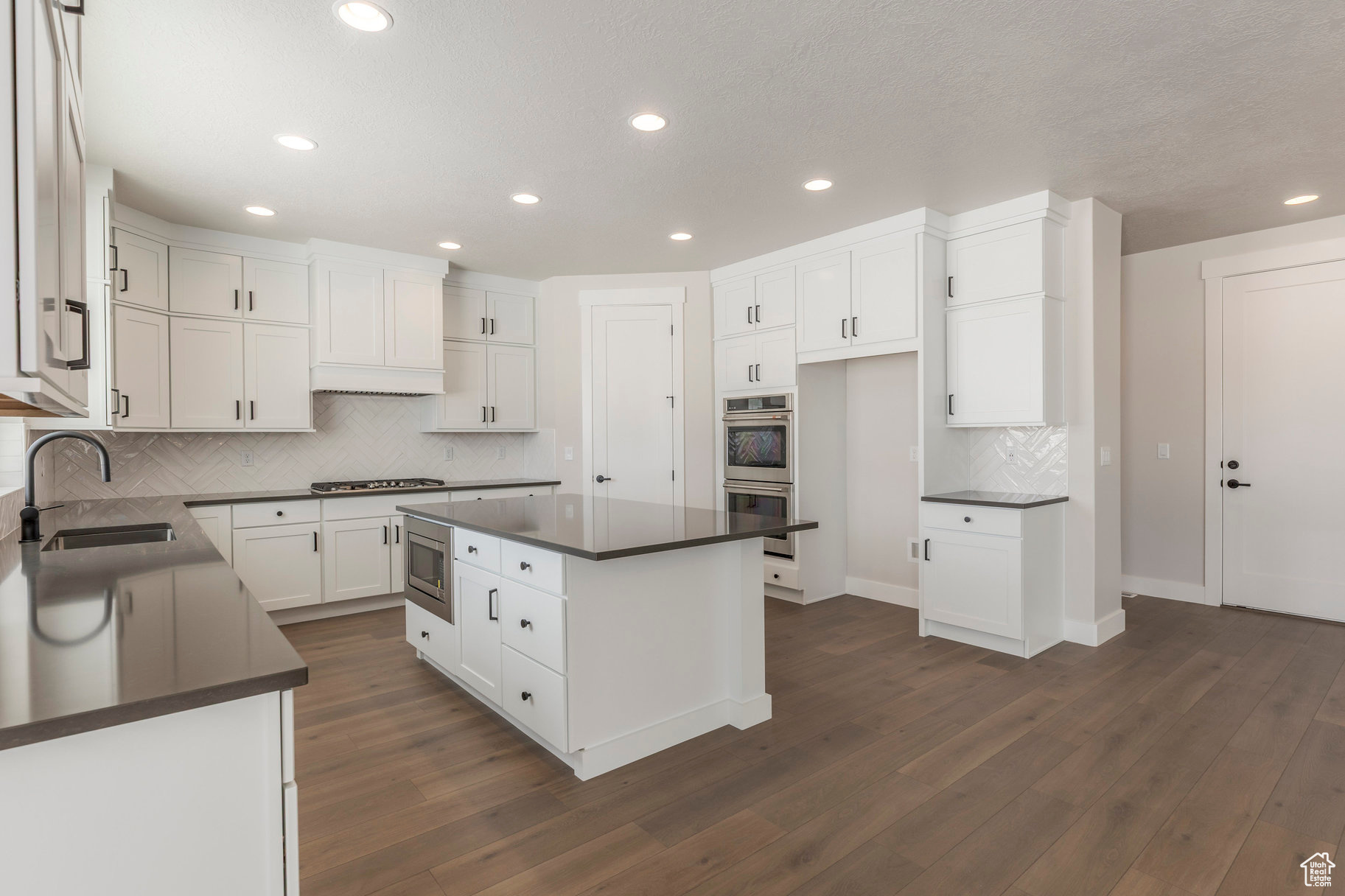 STEWART RANCHES - Residential
