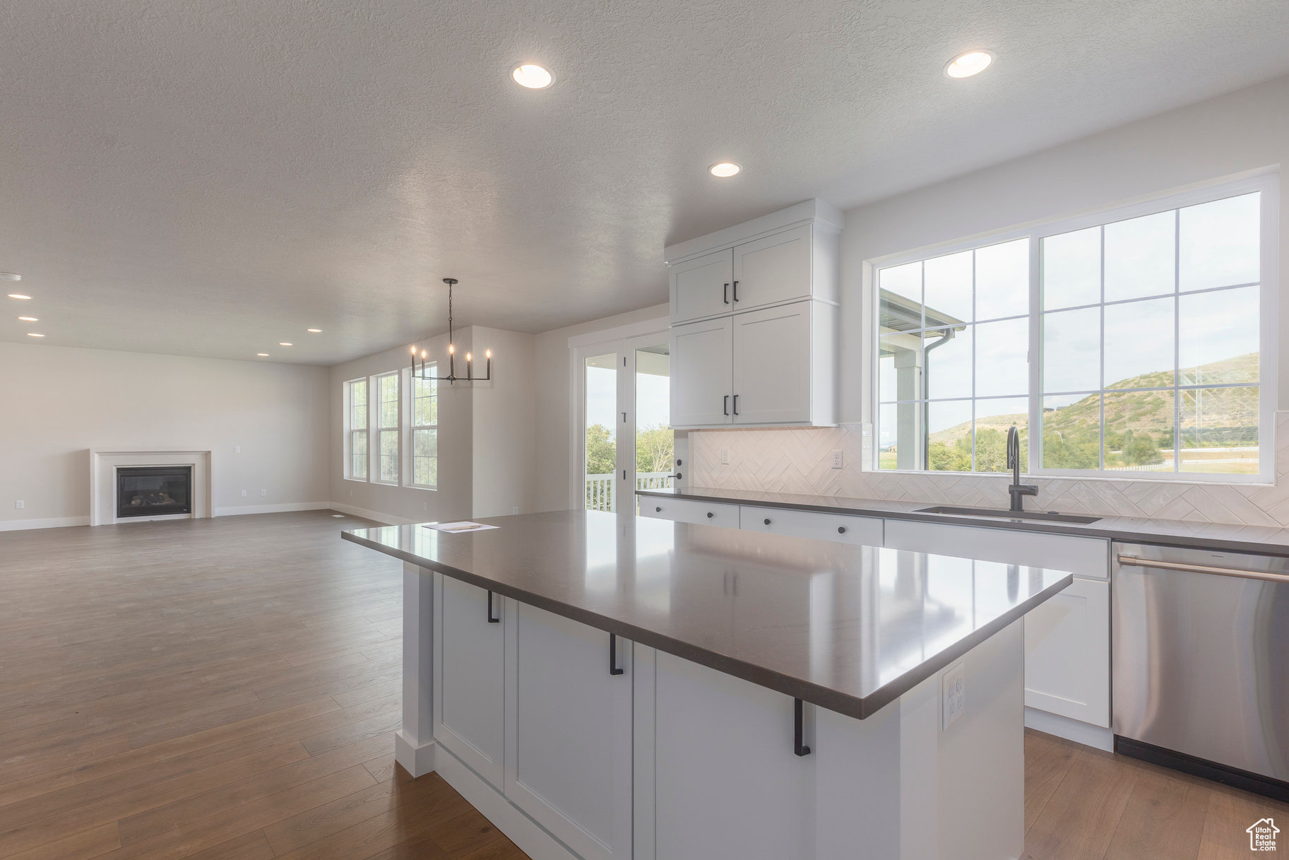 STEWART RANCHES - Residential