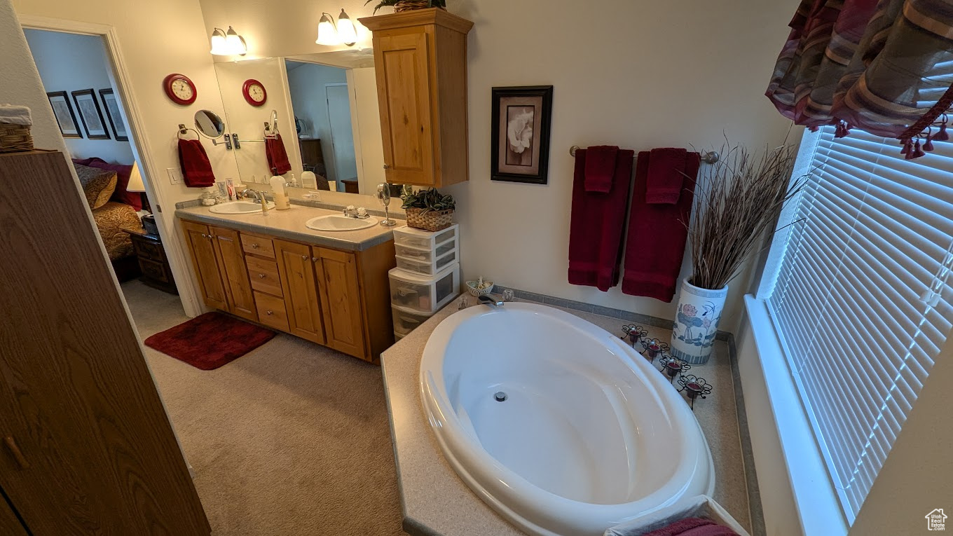 TOWN & COUNTRY ESTATES - Residential