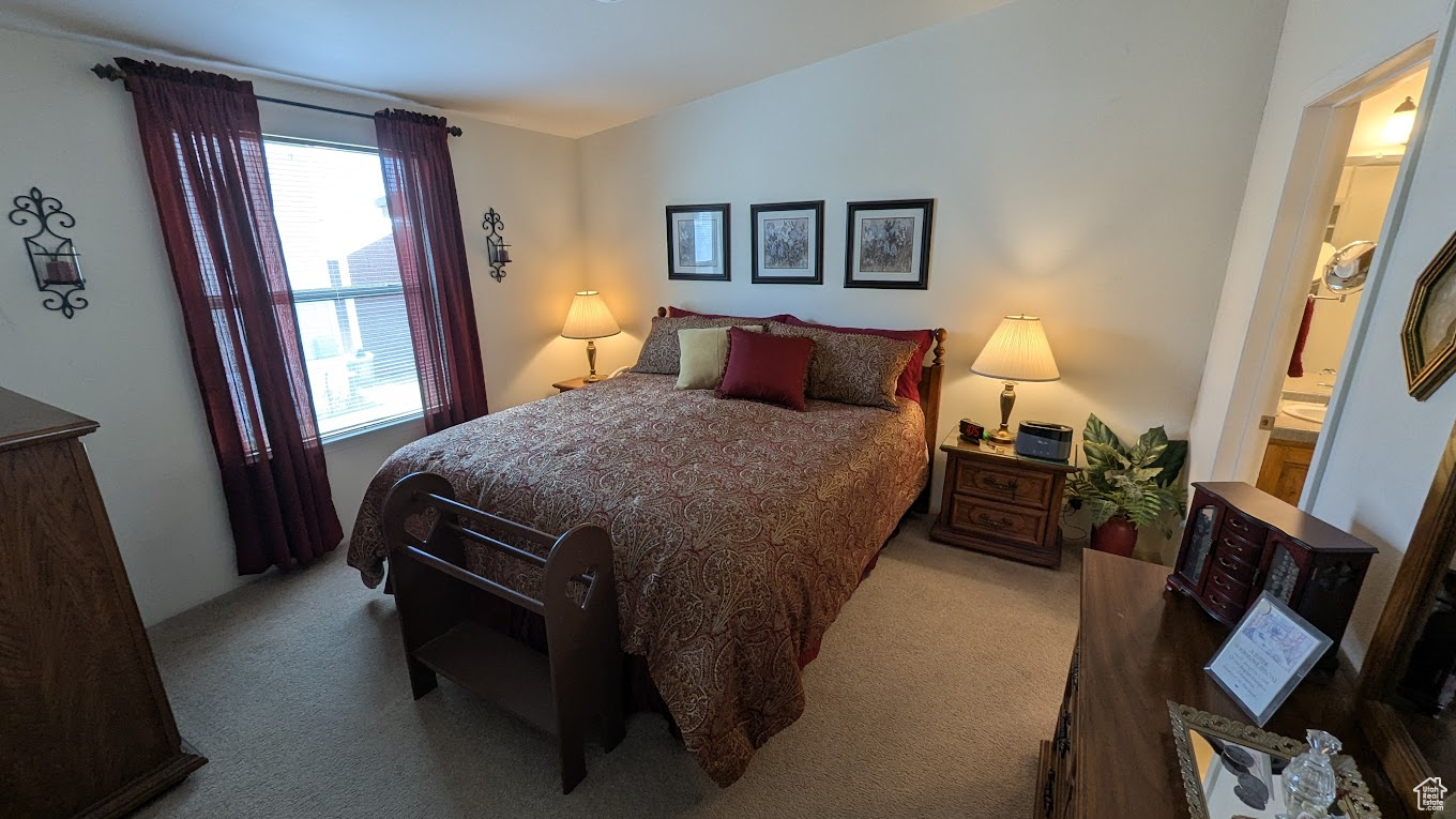 TOWN & COUNTRY ESTATES - Residential