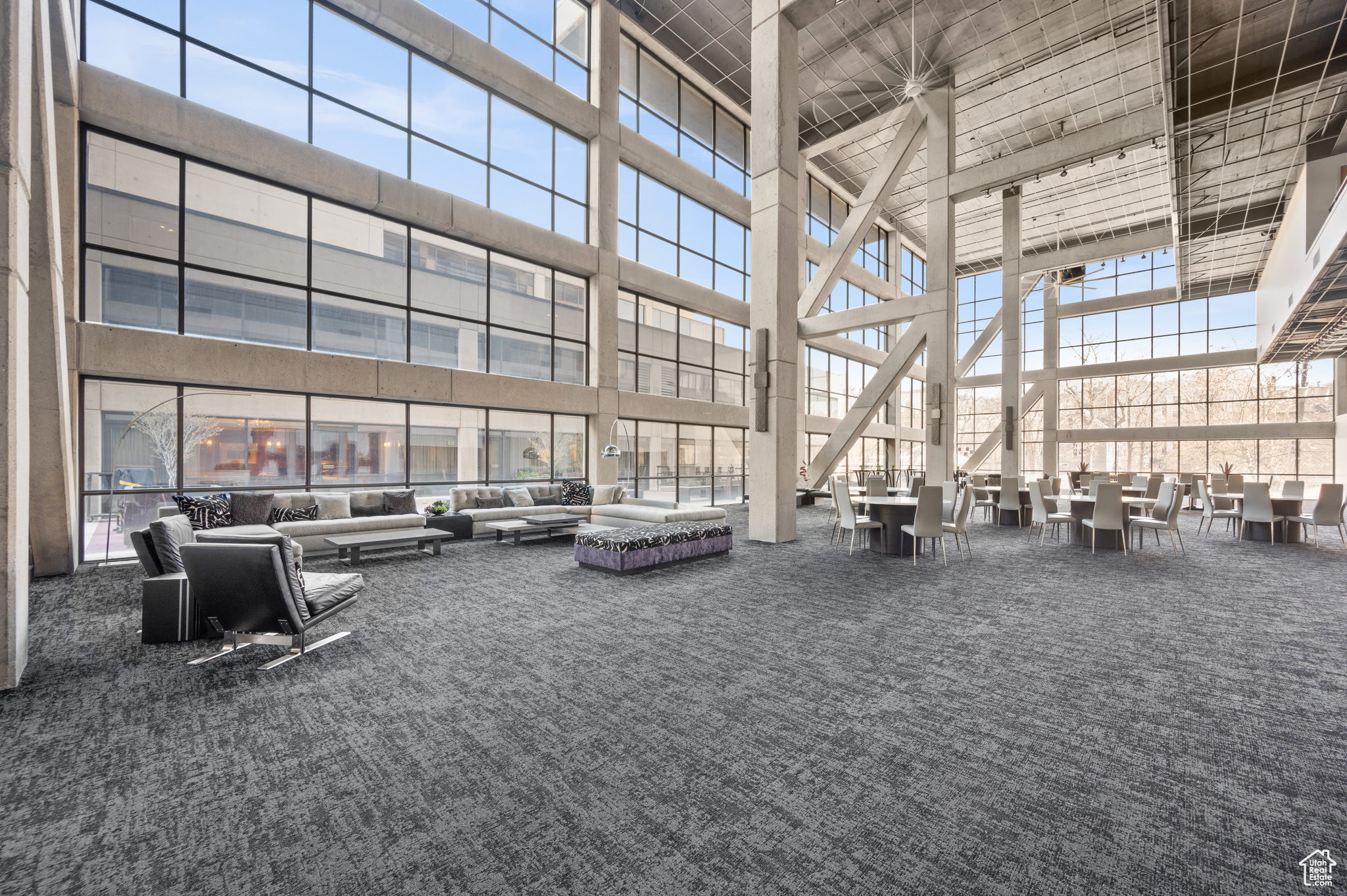 GOVERNORS PLAZA - Residential