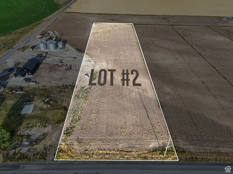 MLS: 2025069