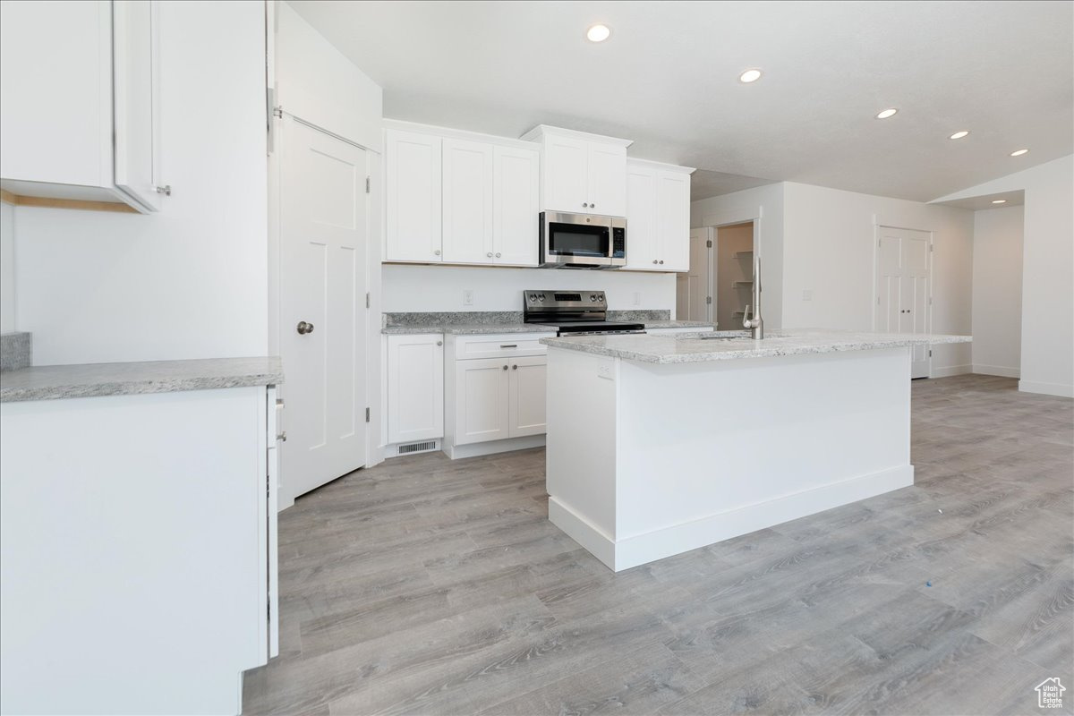 SADDLE CROSSING - Residential