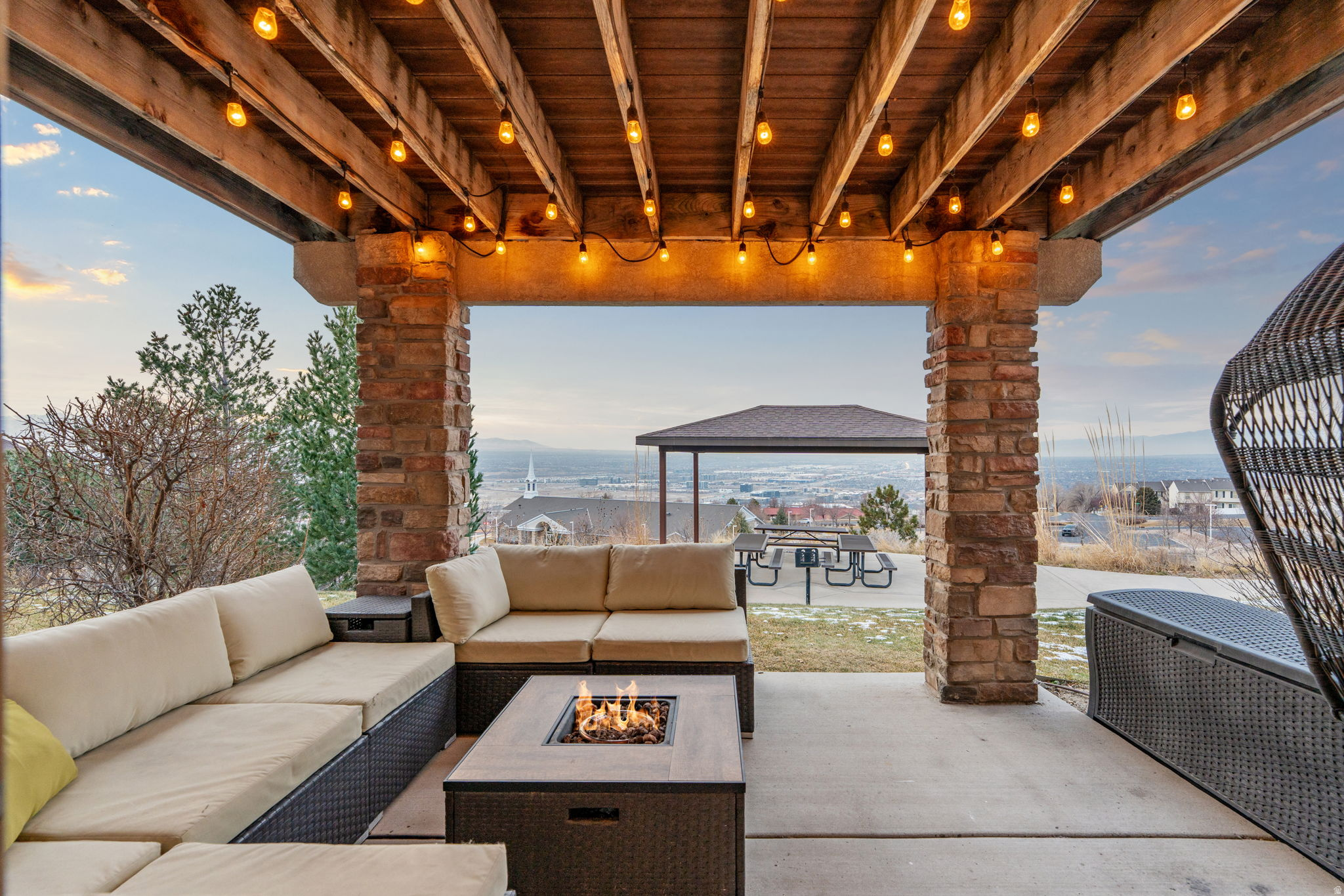 TRAVERSE CHATEAUX - Residential