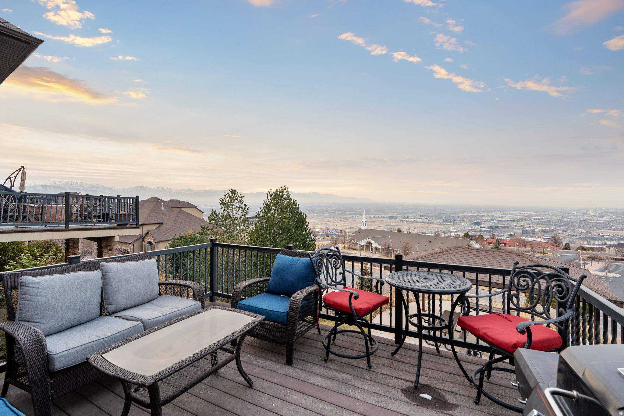 TRAVERSE CHATEAUX - Residential