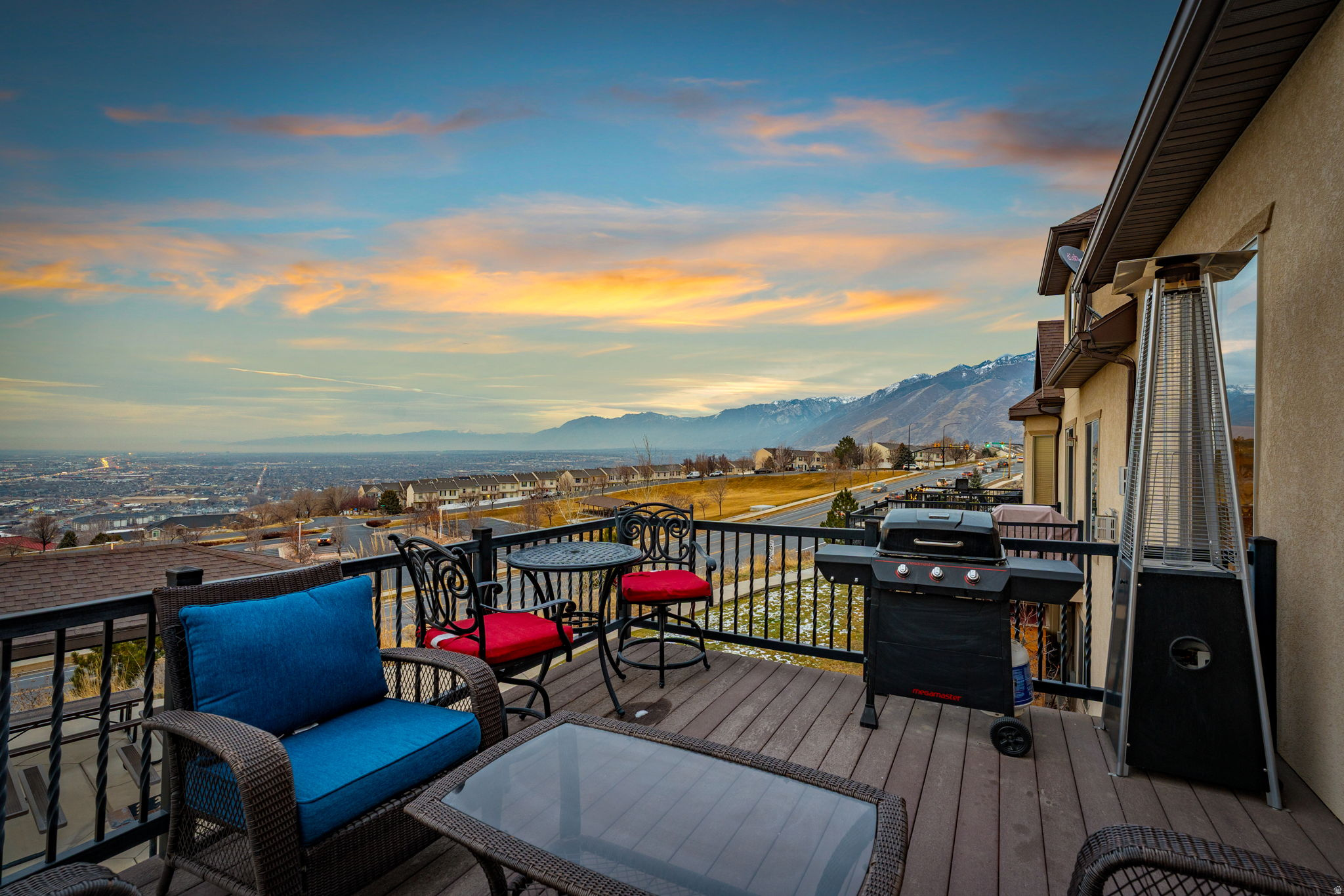 TRAVERSE CHATEAUX - Residential