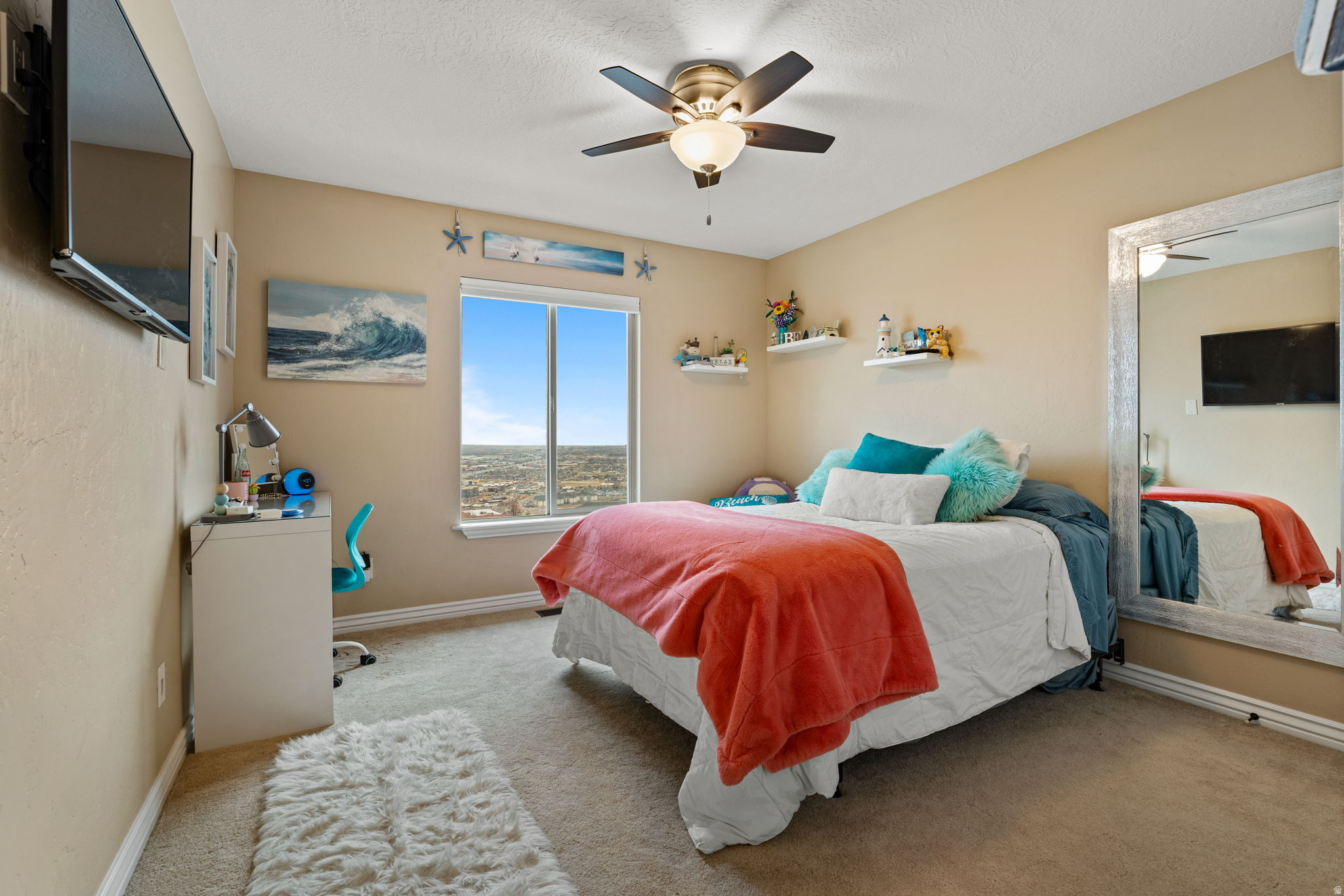 TRAVERSE CHATEAUX - Residential