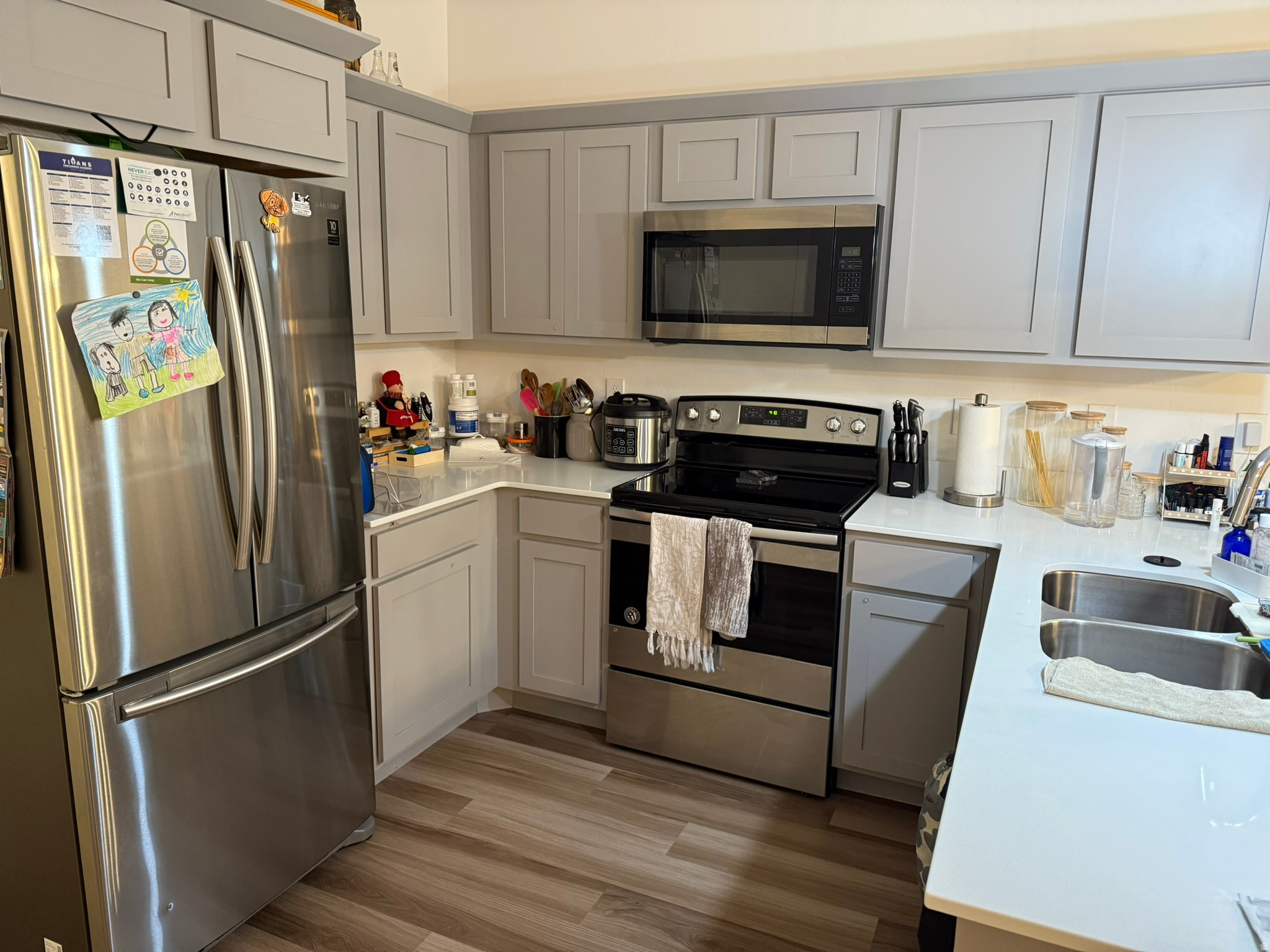 LAKE FRONT - Residential