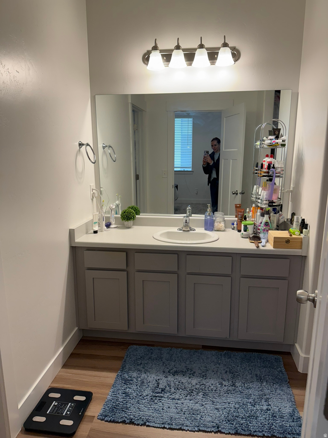 LAKE FRONT - Residential