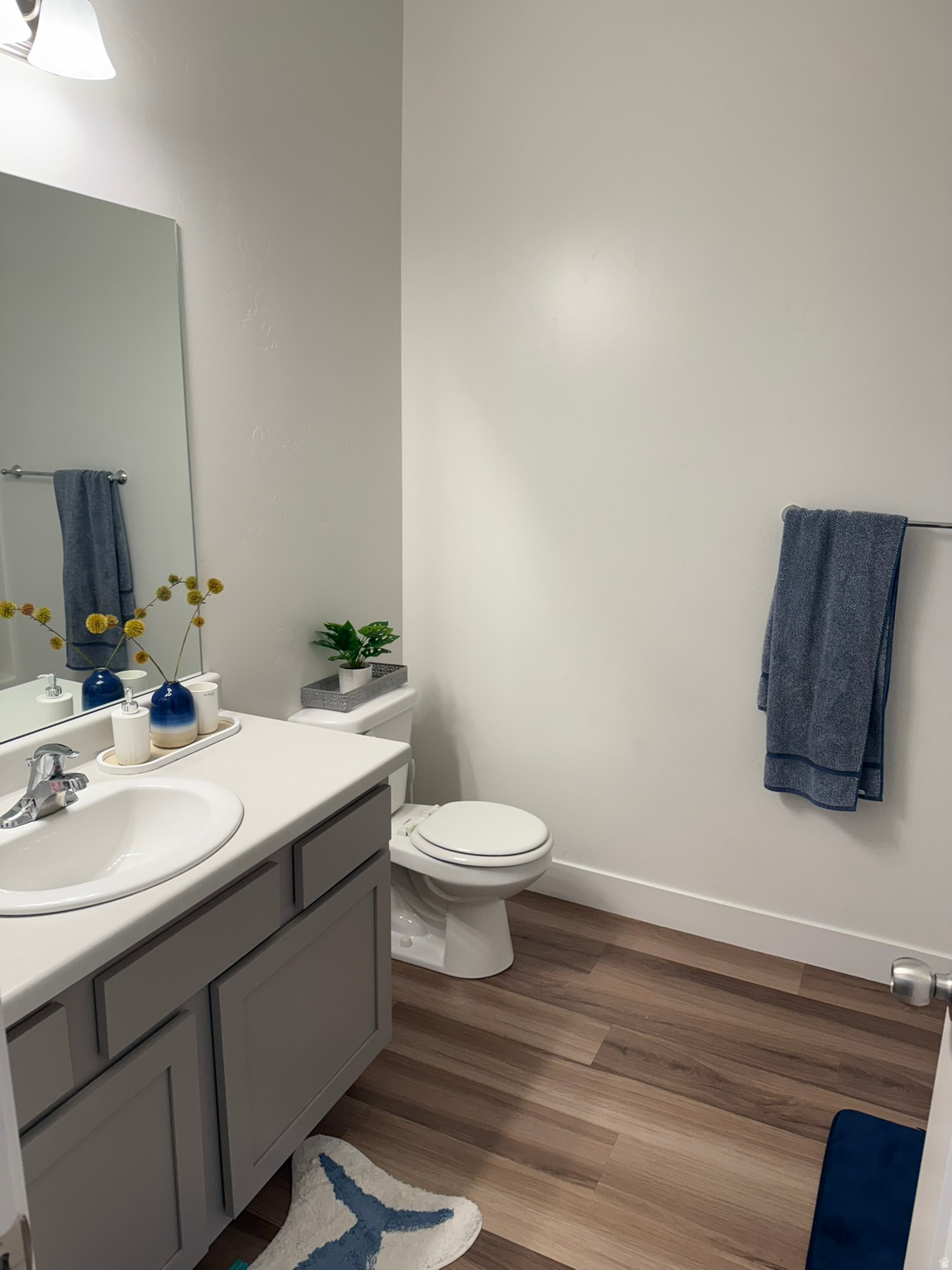 LAKE FRONT - Residential