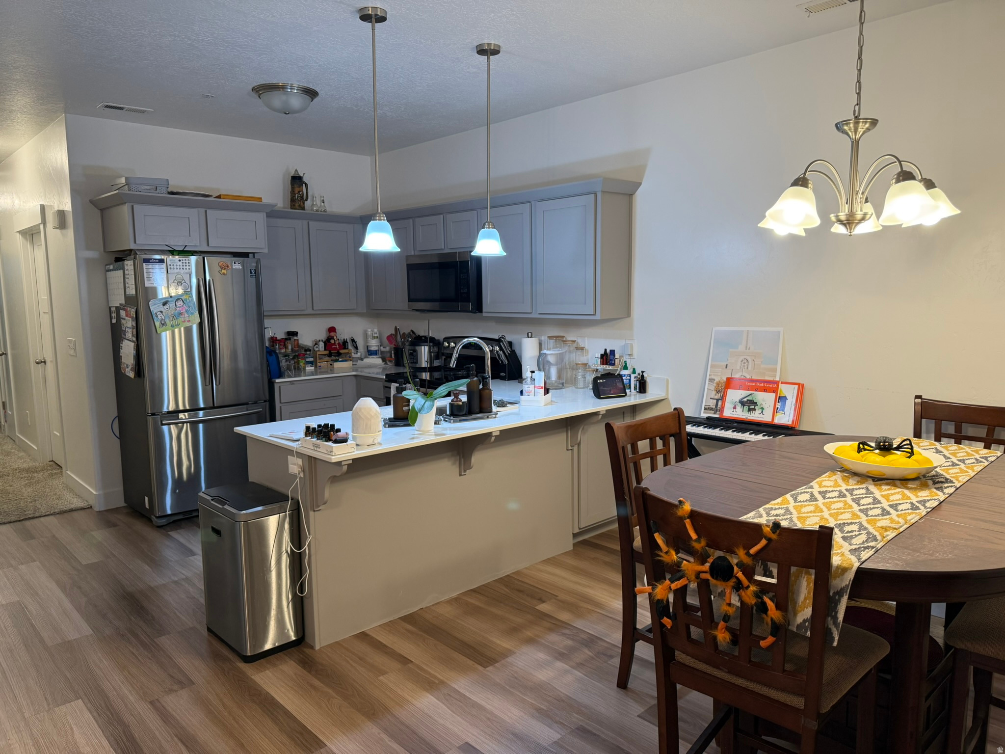 LAKE FRONT - Residential