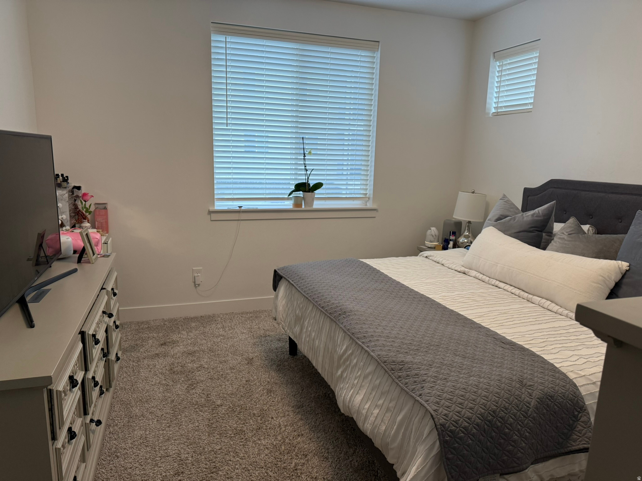 LAKE FRONT - Residential