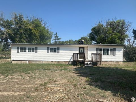 Homes For Sale - 185 E Main St<br/> Emery County, Cleveland, UT 84518